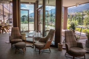 lobby with a mountain view at qc terme spa