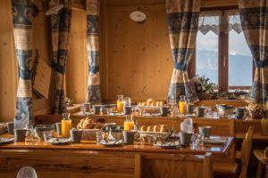 breakfast at rifugio roda di vael